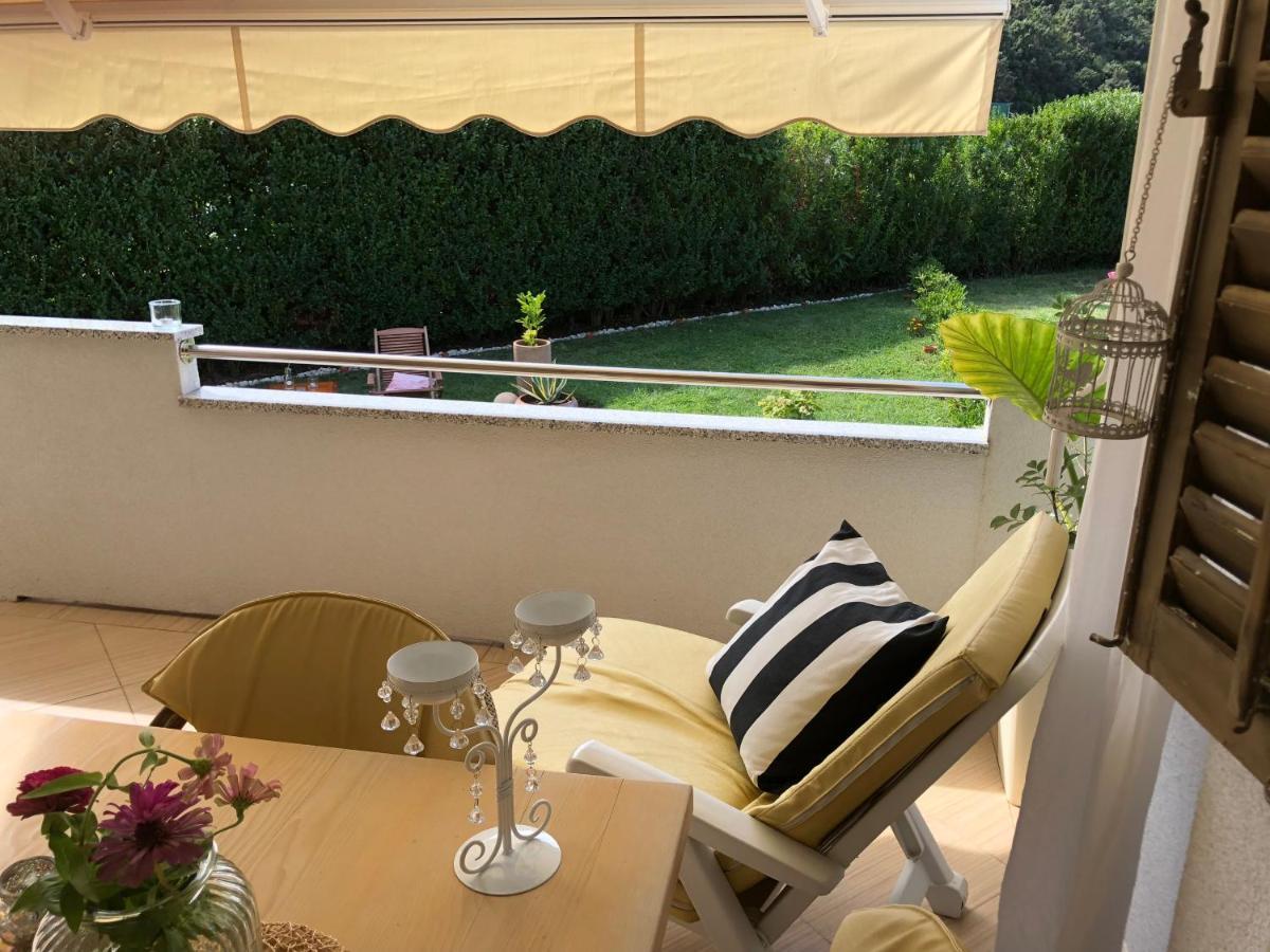 Apartment Natasa Palit ภายนอก รูปภาพ