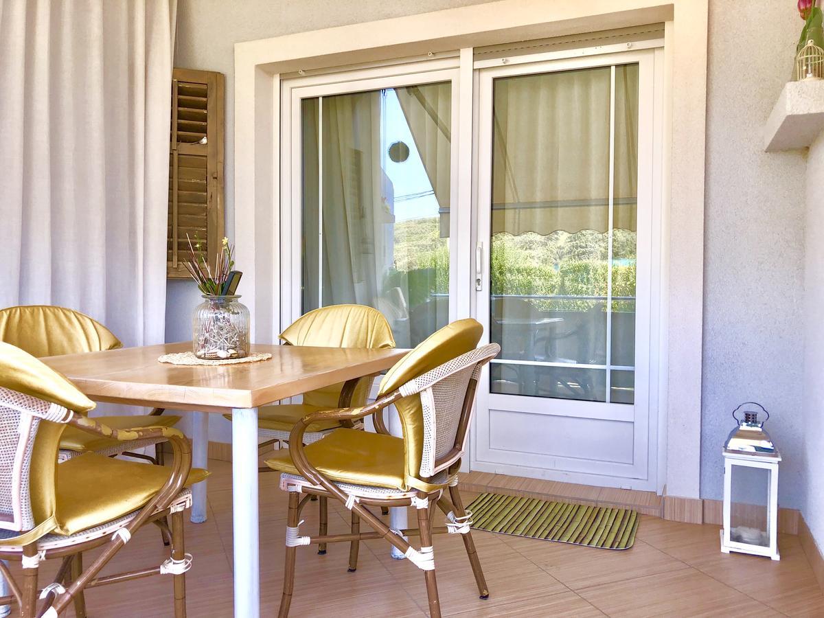 Apartment Natasa Palit ภายนอก รูปภาพ