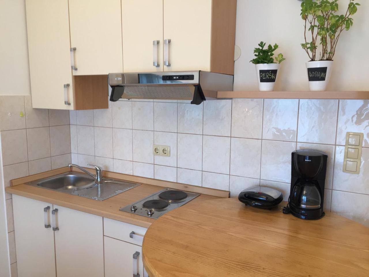 Apartment Natasa Palit ภายนอก รูปภาพ